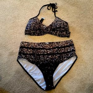 NWOT Denater black with gold specks bikini . Size Xl. High waisted.